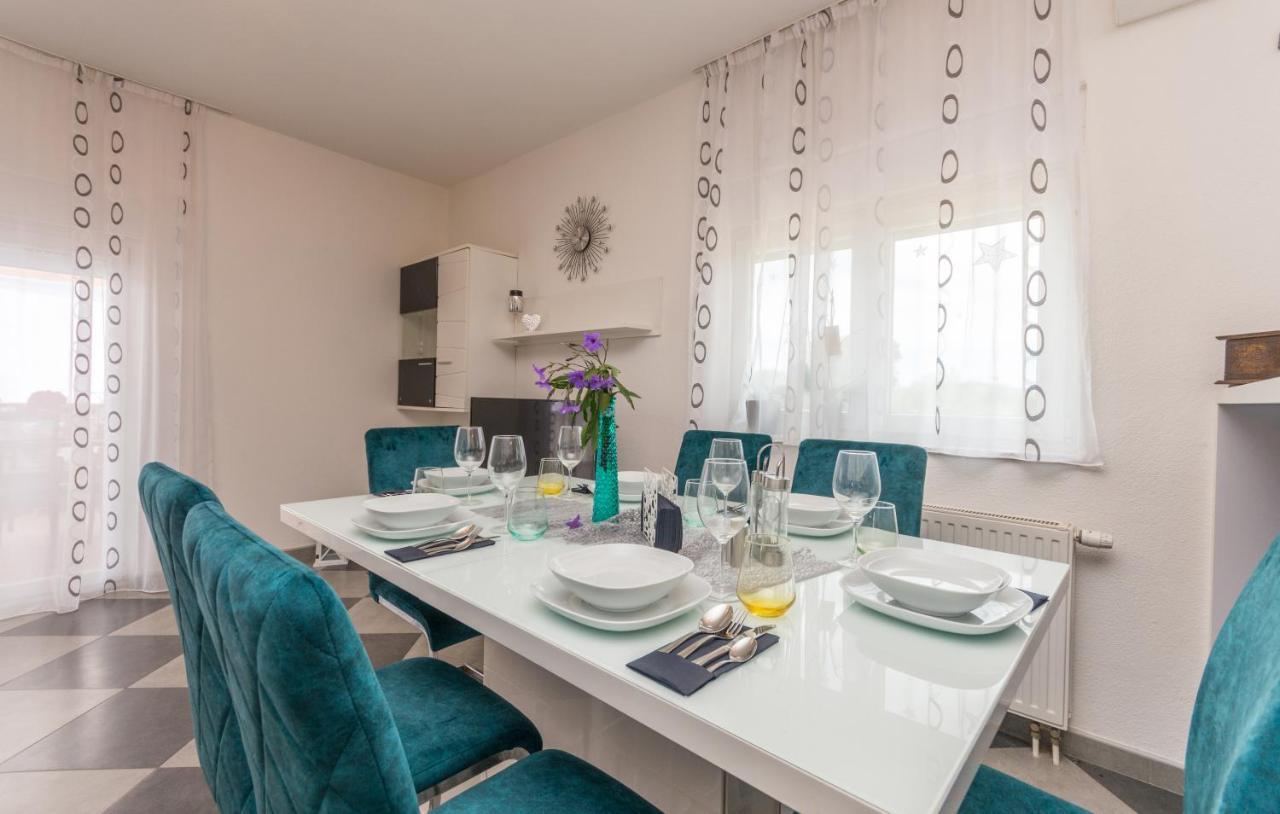 Tinj Villa Maris Zadarvillas מראה חיצוני תמונה